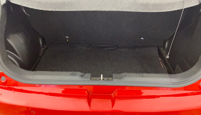 2019 Maruti Swift VXI, Petrol, Manual, 33,813 km, Boot Inside