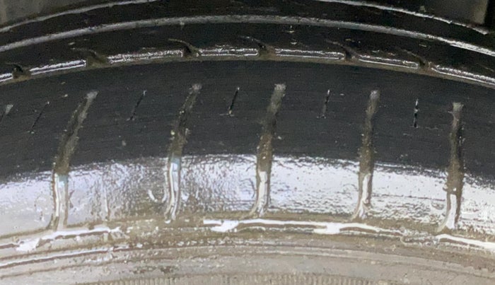 2017 Maruti Ciaz SIGMA 1.4 MT PETROL, Petrol, Manual, 59,220 km, Left Rear Tyre Tread