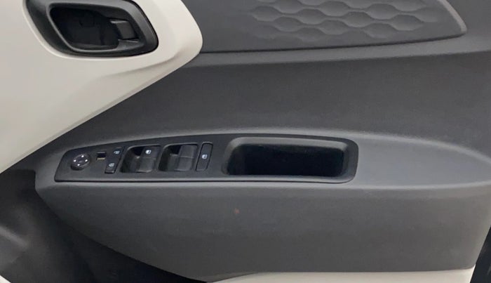 2022 Hyundai GRAND I10 NIOS MAGNA 1.2 KAPPA VTVT, Petrol, Manual, 16,553 km, Driver Side Door Panels Control