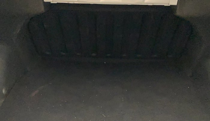 2016 Hyundai Xcent SX 1.2, Petrol, Manual, 19,400 km, Boot Inside