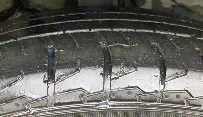 2020 MG HECTOR SUPER 1.5 PETROL, Petrol, Manual, 55,775 km, Right Front Tyre Tread