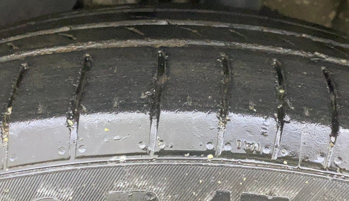 2020 MG HECTOR SUPER 1.5 PETROL, Petrol, Manual, 55,775 km, Left Front Tyre Tread