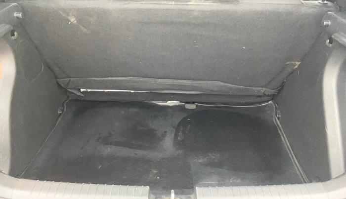 2015 Hyundai i20 Active 1.2 S, Petrol, Manual, 95,414 km, Boot Inside