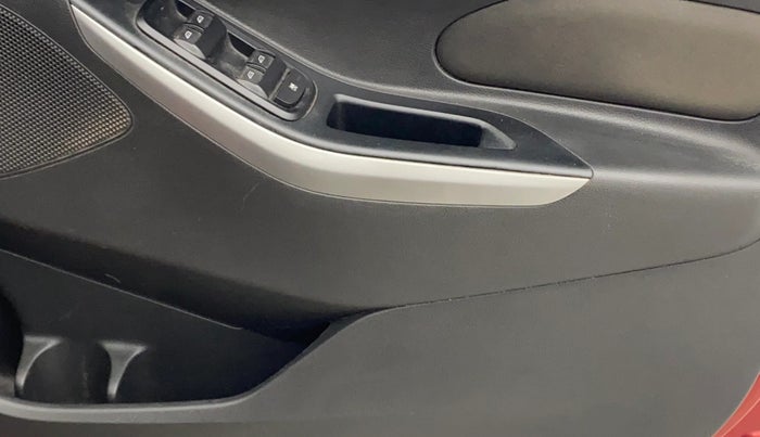 2018 Ford New Figo Titanium 1.5 TDCi Opt, Diesel, Manual, 1,18,136 km, Driver Side Door Panels Control