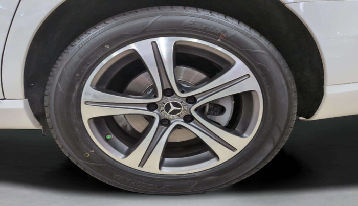 2020 Mercedes Benz E Class E 220 D, Diesel, Automatic, 34,805 km, Left Rear Wheel