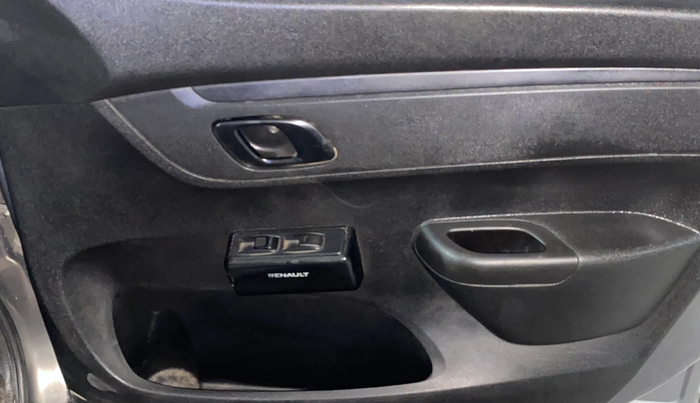 2017 Renault Kwid RXL 1.0, Petrol, Manual, 63,116 km, Driver Side Door Panels Control