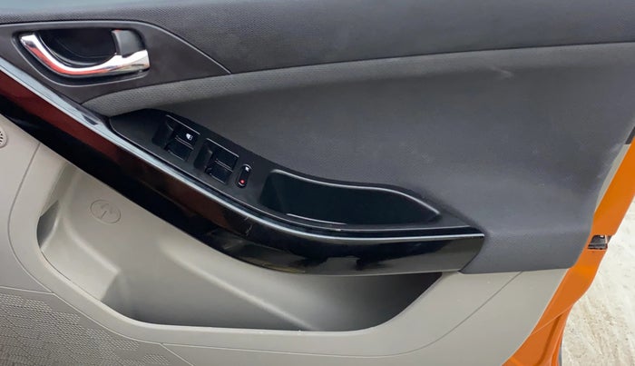 2018 Tata NEXON XZ PETROL, Petrol, Manual, 92,407 km, Driver Side Door Panels Control