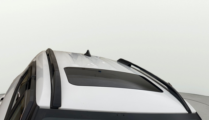 2024 Hyundai VENUE SX(O) 1.0 Turbo DCT Knight Edition, Petrol, Automatic, 15,504 km, Moonroof/ Sunroof