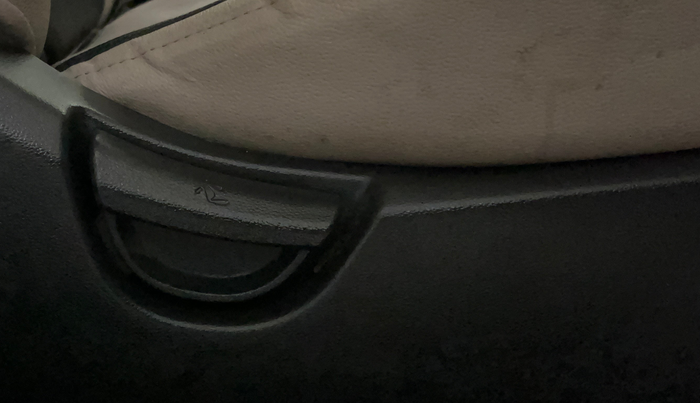 2018 Hyundai Grand i10 SPORTZ AT 1.2 KAPPA VTVT, Petrol, Automatic, 21,632 km, Driver Side Adjustment Panel