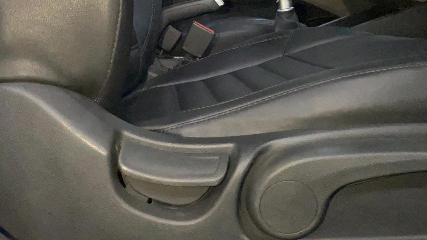 2020 Hyundai Verna SX 1.5 VTVT, Petrol, Manual, 56,514 km, Driver Side Adjustment Panel