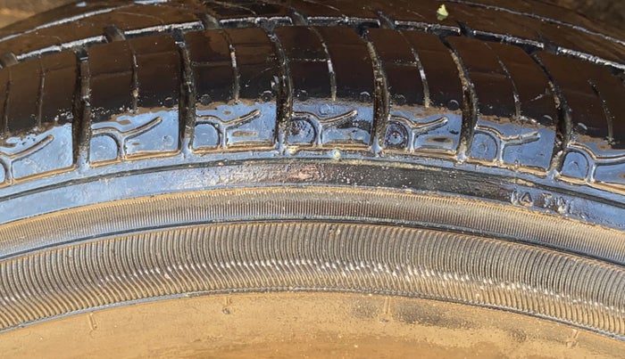 2017 Datsun Go T, Petrol, Manual, 81,608 km, Right Rear Tyre Tread