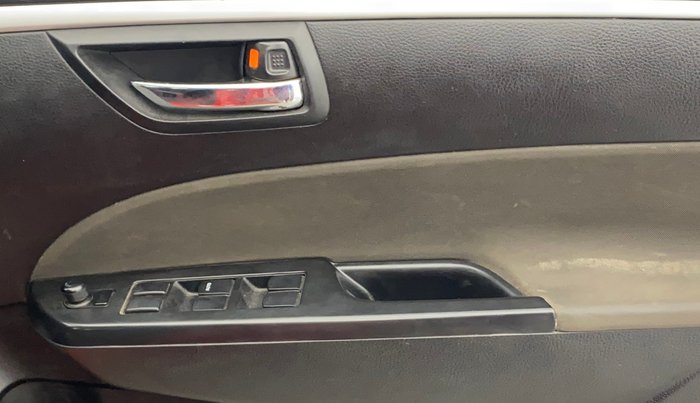 2016 Maruti Swift VDI (O), Diesel, Manual, 73,930 km, Driver Side Door Panels Control