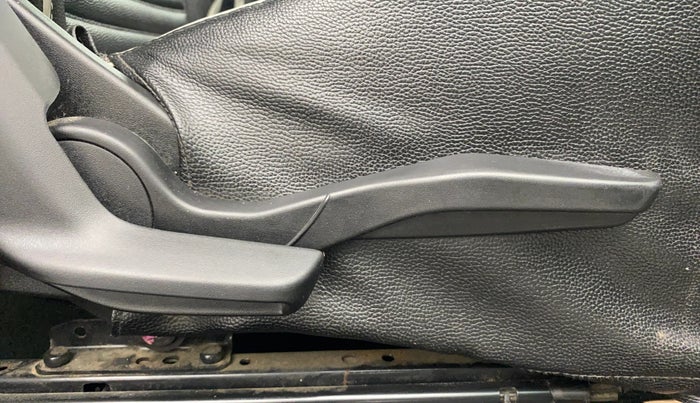 2018 Maruti Baleno ZETA PETROL 1.2, Petrol, Manual, 60,330 km, Driver Side Adjustment Panel