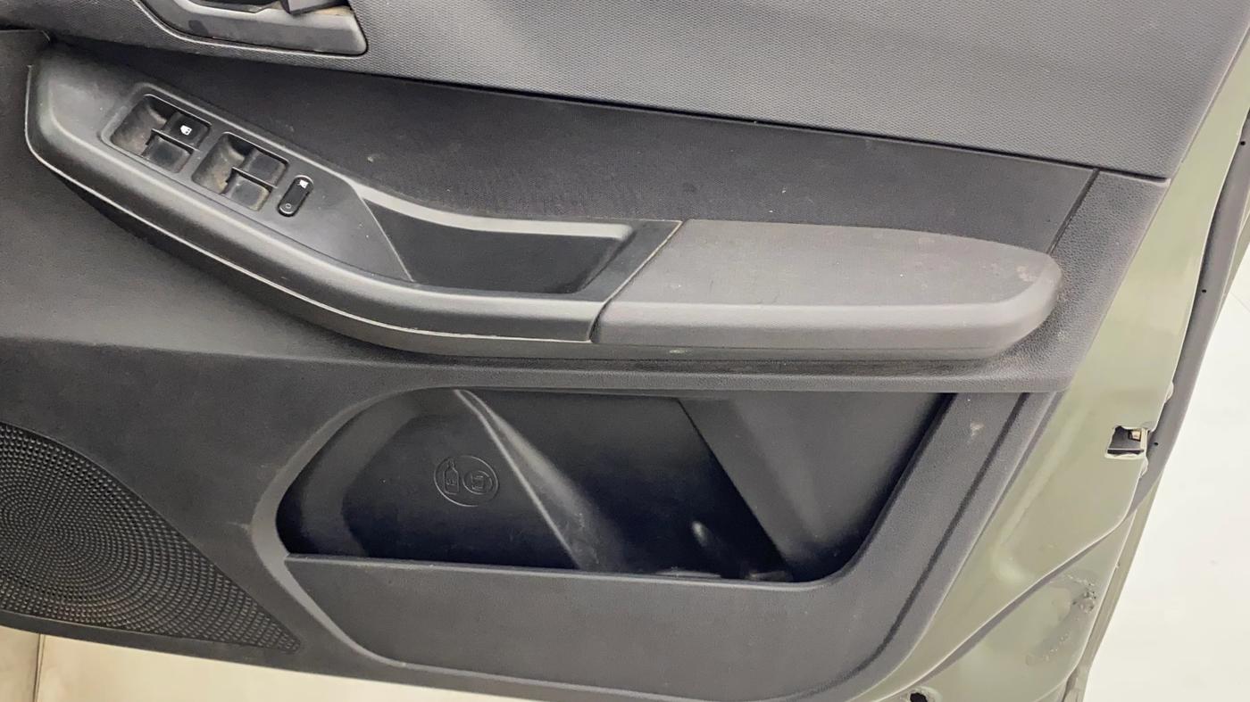 2022 Tata TIAGO NRG XZ AMT, Petrol, Automatic, 39,786 km, Driver Side Door Panels Control