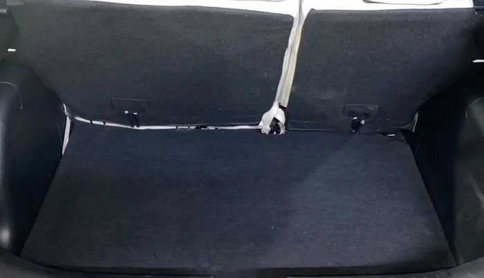 2024 Hyundai VENUE Executive 1.0 Turbo MT, Petrol, Manual, 8,305 km, Boot Inside