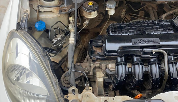 2013 Honda Brio V MT, Petrol, Manual, 1,08,314 km, Engine View - Right