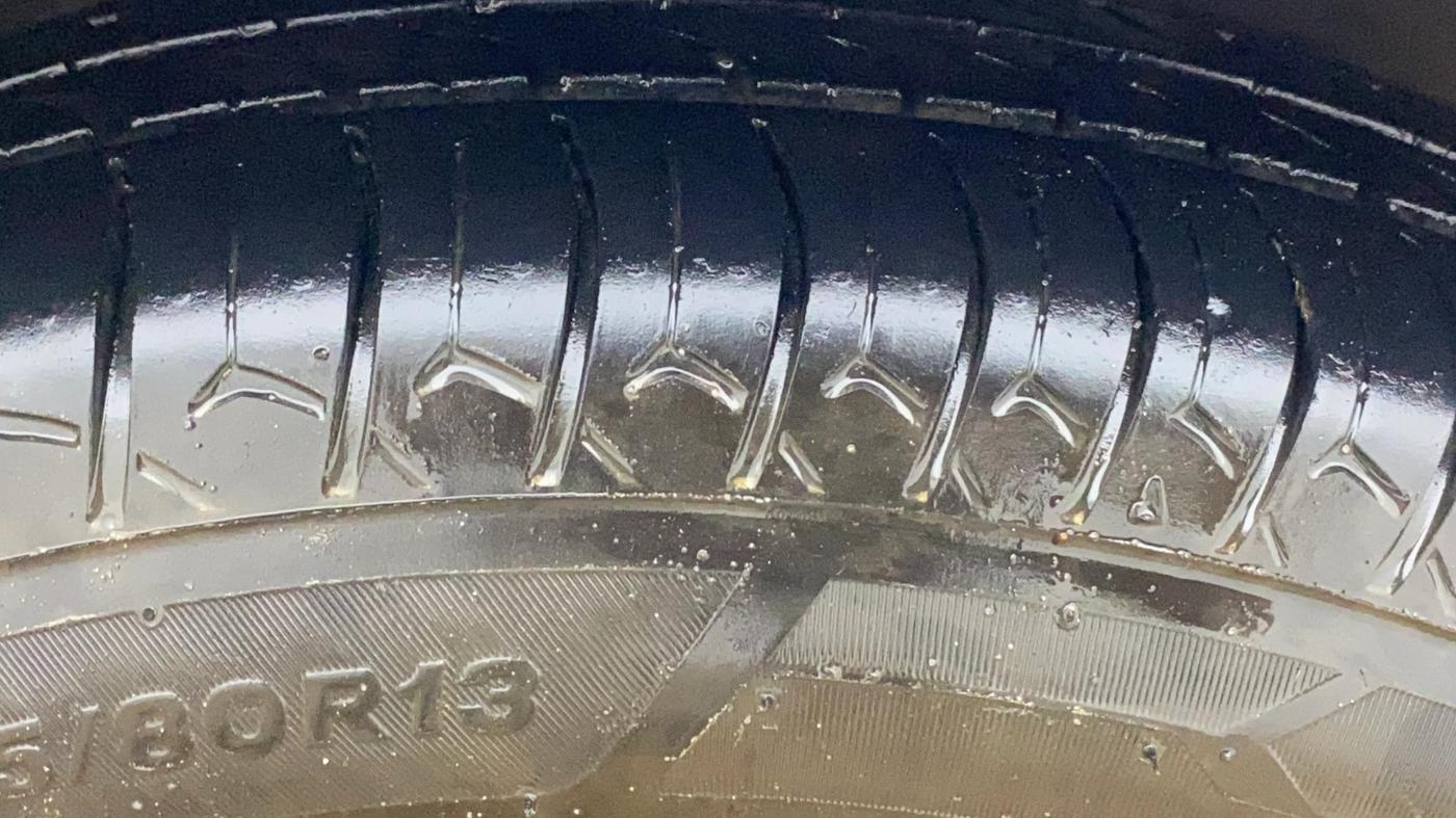 2021 Hyundai NEW SANTRO SPORTZ EXECUTIVE MT CNG, CNG, Manual, 79,736 km, Right Front Tyre Tread