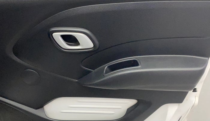 2019 Datsun Redi Go T (O), Petrol, Manual, 72,455 km, Driver Side Door Panels Control