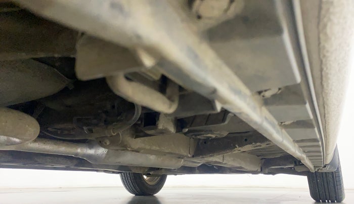2012 Maruti Swift ZXI D, CNG, Manual, 48,375 km, Right Side Underbody