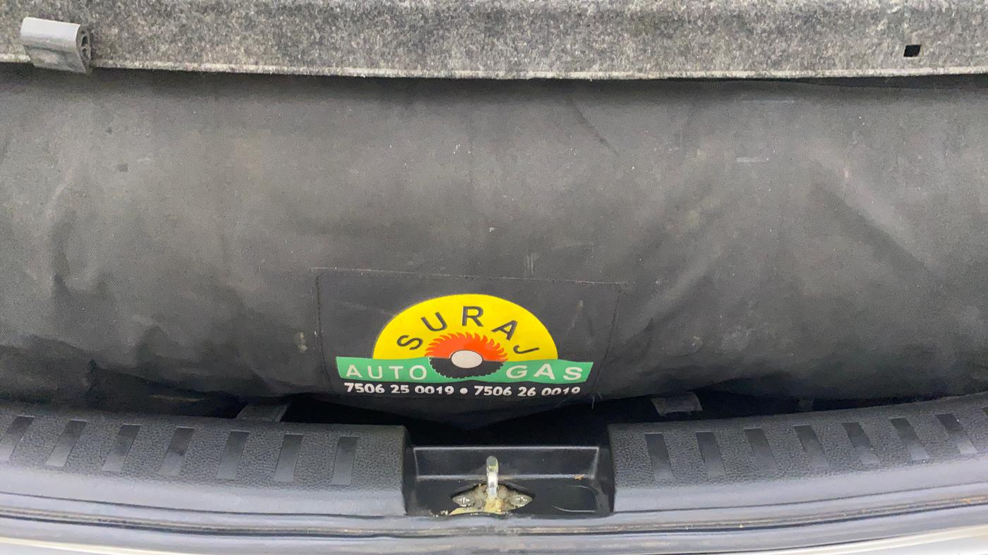 2012 Maruti Swift ZXI D, CNG, Manual, 48,375 km, Boot Inside