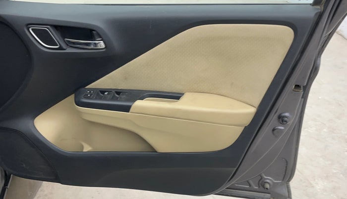 2019 Honda City 1.5L I-VTEC V MT, Petrol, Manual, 39,891 km, Driver Side Door Panels Control