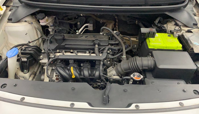 2016 Hyundai Elite i20 MAGNA 1.2, Petrol, Manual, 33,143 km, Engine View