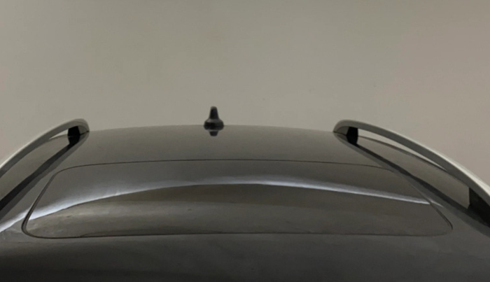 2022 Volkswagen TAIGUN TOPLINE 1.0 TSI MT, Petrol, Manual, 33,574 km, Moonroof/ Sunroof