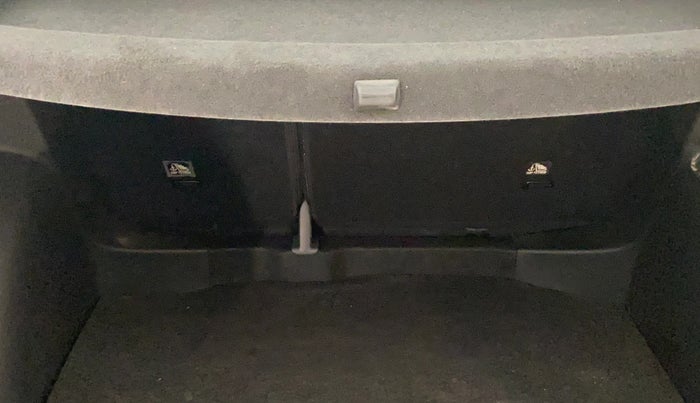 2022 Volkswagen TAIGUN TOPLINE 1.0 TSI MT, Petrol, Manual, 33,574 km, Boot Inside