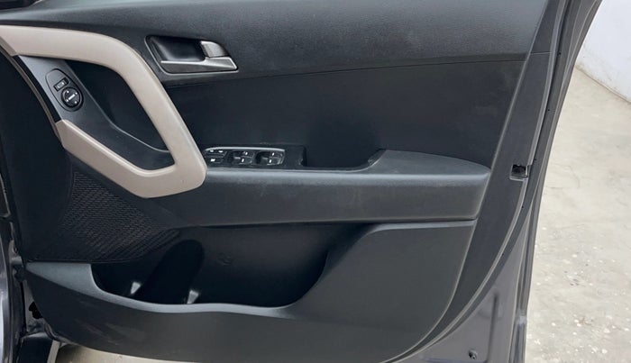 2016 Hyundai Creta S 1.6 PETROL, Petrol, Manual, 79,069 km, Driver Side Door Panels Control