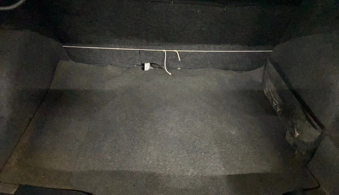 2016 Volkswagen Ameo TRENDLINE 1.2L, Petrol, Manual, 56,678 km, Boot Inside