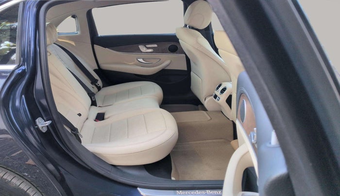 2017 Mercedes Benz E Class E 220 D, Diesel, Automatic, 45,820 km, Right Side Rear Door Cabin