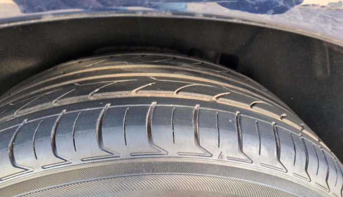 2017 Mercedes Benz E Class E 220 D, Diesel, Automatic, 45,820 km, Left Rear Tyre Tread