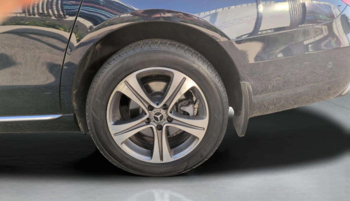 2017 Mercedes Benz E Class E 220 D, Diesel, Automatic, 45,820 km, Left Rear Wheel