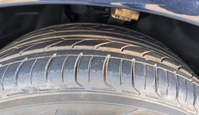 2017 Mercedes Benz E Class E 220 D, Diesel, Automatic, 45,820 km, Right Front Tyre Tread