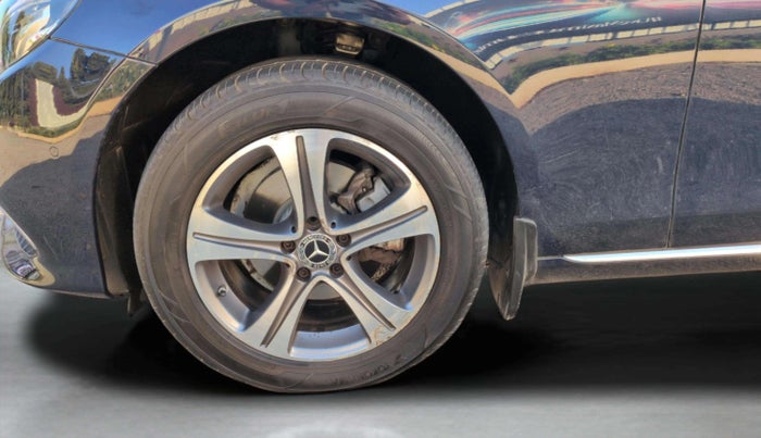 2017 Mercedes Benz E Class E 220 D, Diesel, Automatic, 45,820 km, Left Front Wheel