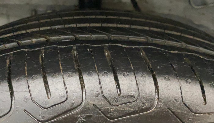 2024 Tata NEXON CREATIVE PLUS 1.2 REVOTRON 7 DCA DT, Petrol, Automatic, 10,480 km, Right Rear Tyre Tread