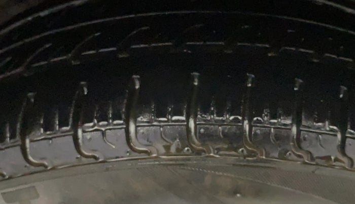 2016 Datsun Go T, Petrol, Manual, 41,128 km, Right Front Tyre Tread