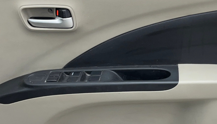 2017 Maruti Celerio VXI, Petrol, Manual, 67,944 km, Driver Side Door Panels Control