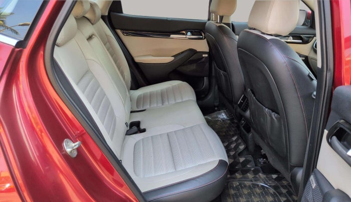 2019 KIA SELTOS GTX PLUS DCT 1.4 PETROL, Petrol, Automatic, 71,915 km, Right Side Rear Door Cabin