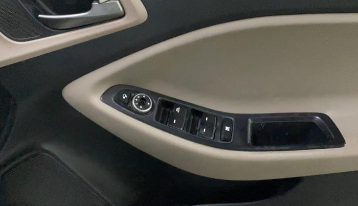 2017 Hyundai Elite i20 ASTA 1.2 (O), Petrol, Manual, 51,270 km, Driver Side Door Panels Control