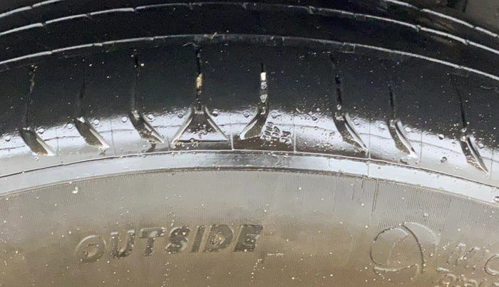 2019 MG HECTOR SMART 1.5 DCT PETROL, CNG, Automatic, 91,563 km, Left Rear Tyre Tread