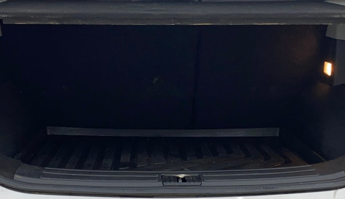 2023 MG ASTOR SUPER 1.5 MT, Petrol, Manual, 48,083 km, Boot Inside