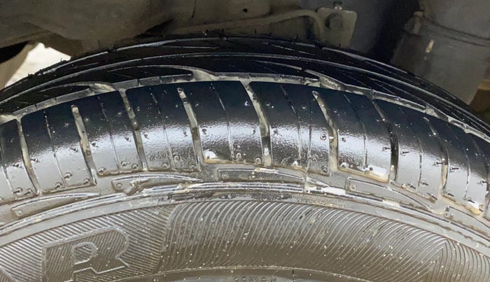 2015 Hyundai Eon ERA +, Petrol, Manual, 47,191 km, Left Rear Tyre Tread