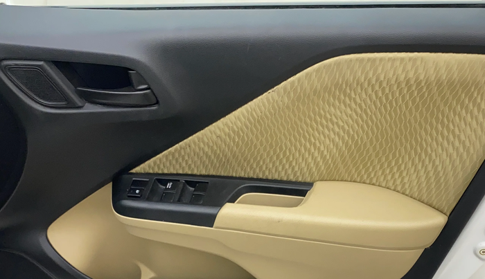 2015 Honda City 1.5L I-VTEC S MT, Petrol, Manual, 12,031 km, Driver Side Door Panels Control