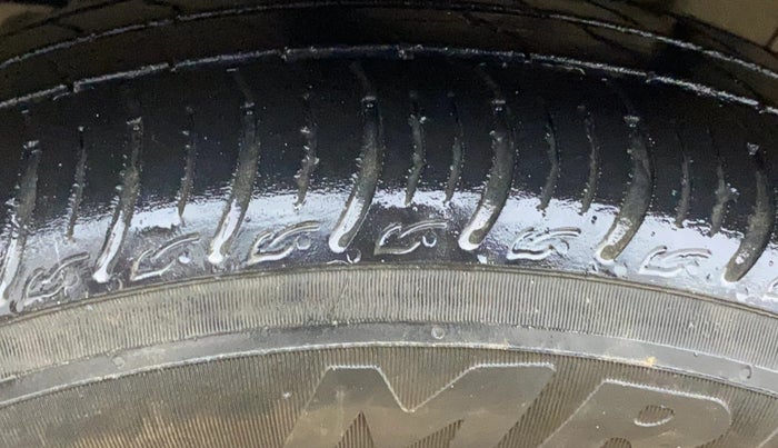 2023 Tata Tiago XZ PLUS CNG, CNG, Manual, 35,408 km, Left Front Tyre Tread