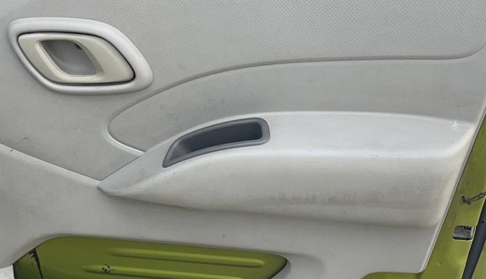 2016 Datsun Redi Go S, Petrol, Manual, 95,733 km, Driver Side Door Panels Control