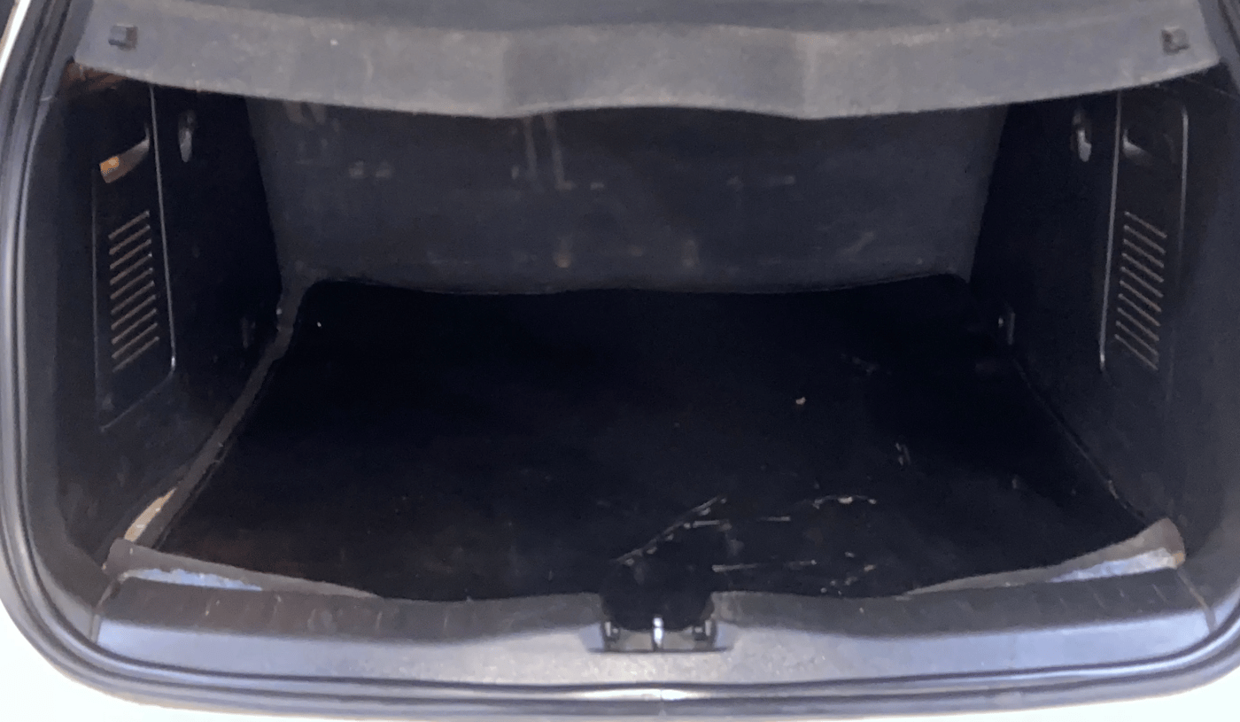 2019 Nissan Kicks XV PREMIUM (O) DIESEL, Diesel, Manual, 1,39,313 km, Boot Inside