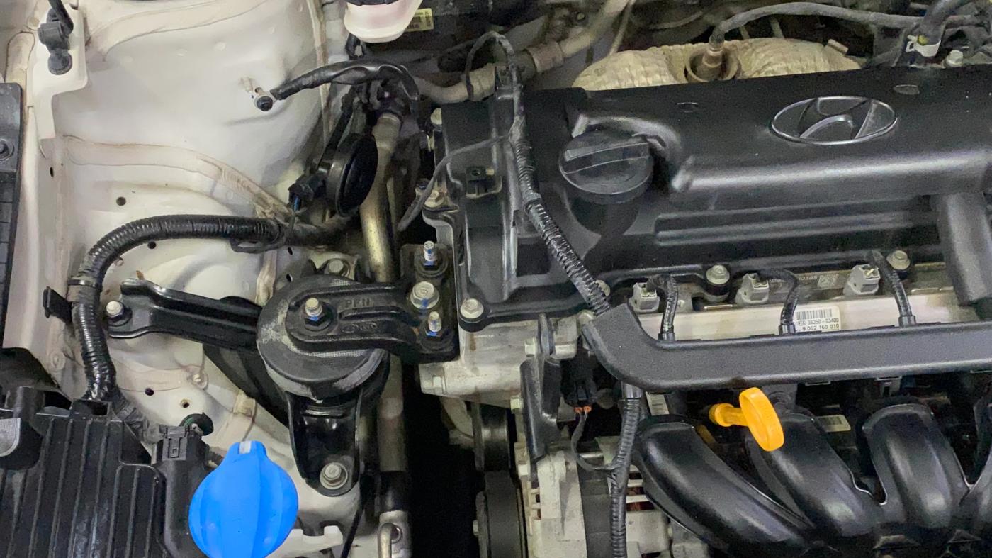 2018 Hyundai Verna 1.4 EX PETROL, Petrol, Manual, 43,601 km, Engine View - Right