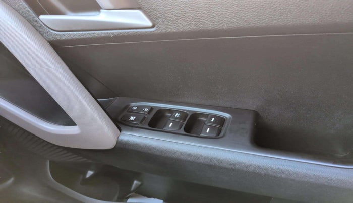 2019 Hyundai Creta SX AT 1.6 PETROL, Petrol, Automatic, 46,498 km, Driver Side Door Panels Control