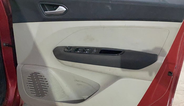 2019 Renault TRIBER RXZ, Petrol, Manual, 58,181 km, Driver Side Door Panels Control